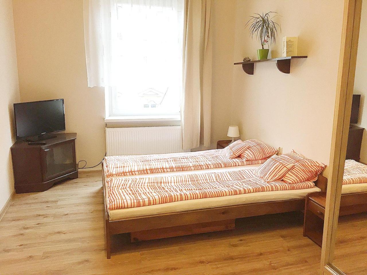 Pokoje Stare Miasto Apartment Krakow Luaran gambar